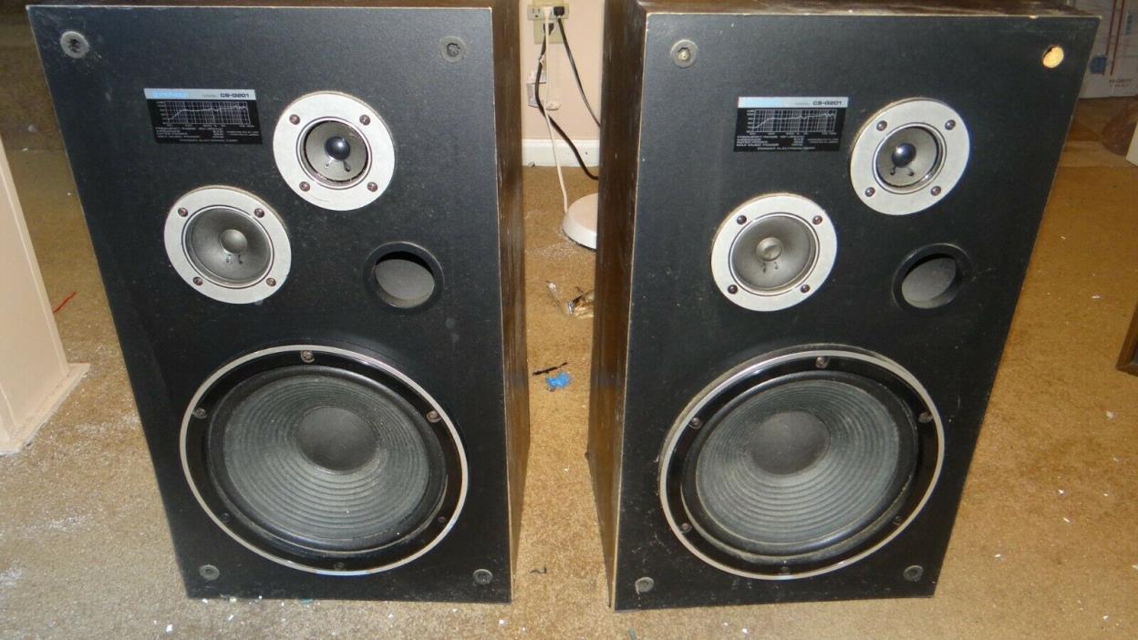 Pair Pioneer CS-G201W Vintage 100 w three way loudspeaker system floor speakers