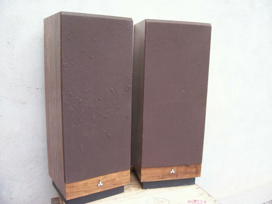MITSUBISHI SS-11F tower speakers - vintage 3-way floor speakers