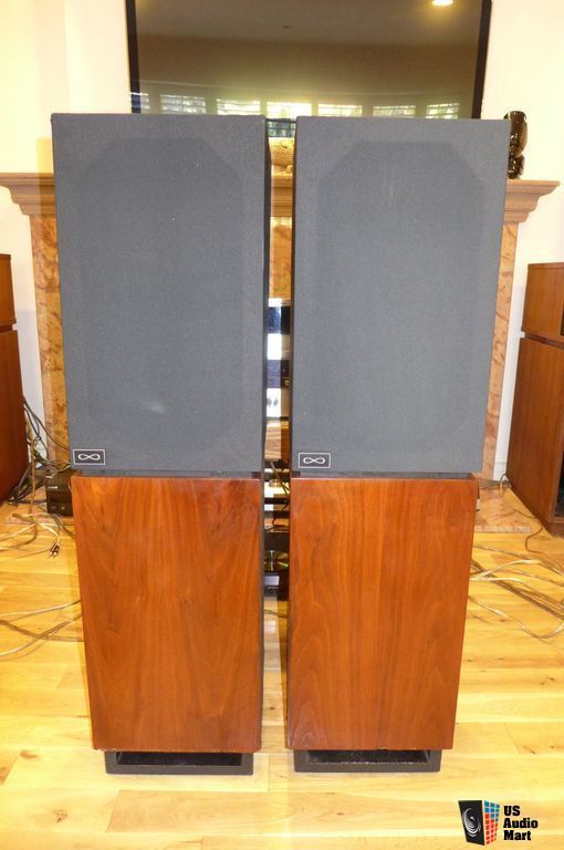 Infinity tower speakers, Pair. Walsh Tweeters
