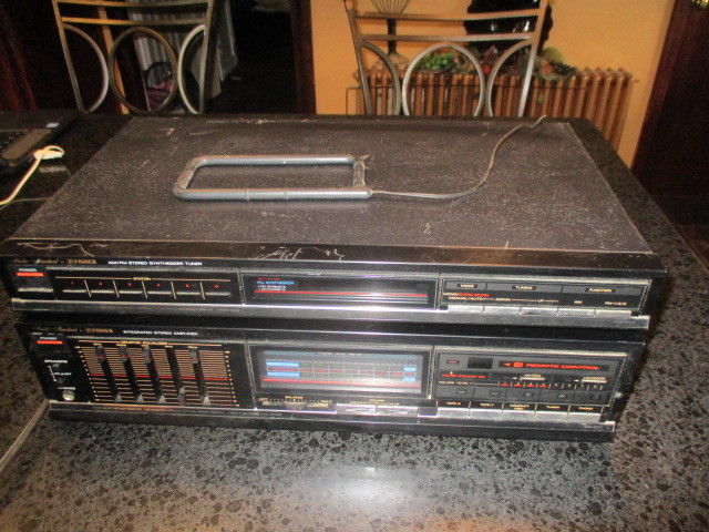 Vintage Fisher CA-854  stereo amplifier with matching Fisher tuner FM-854
