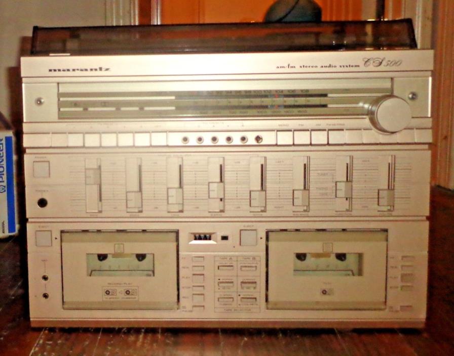 Vintage Marantz AM FM stereo audio system CS 500