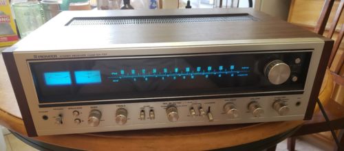 Vintage Pioneer SX-737 AM/FM Stereo Receiver