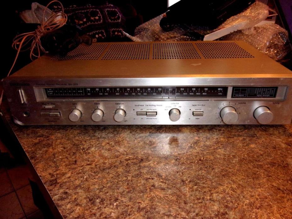 TECHNICS SA-203 FM/AM STEREO RECEIVER parts or repair - LOTL