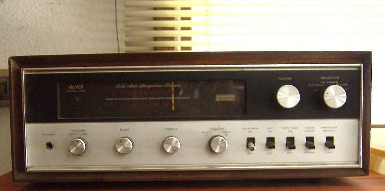 Allied Radio model 339 AM/FM Receiver