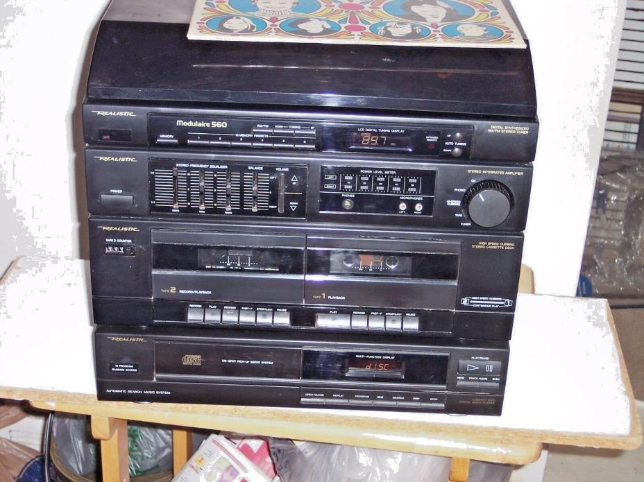 Realistic 13-1242 MODULAIRE 560 AM/FM Stereo CD  PHONO record  Music System