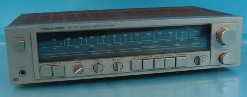 Vintage Realistic Model STA-115 1984 Solid State AM/FM Speaker Stereo Receiver