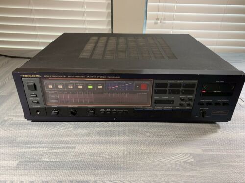 Realistic STA-2700 Digital Synthesized AM/FM Stereo Receiver