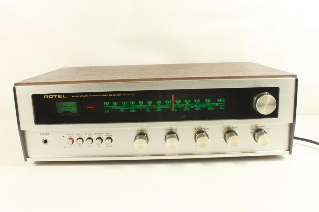 ROTEL RX-200A, AM/FM stereo,vintage receiver, (ref B 577)