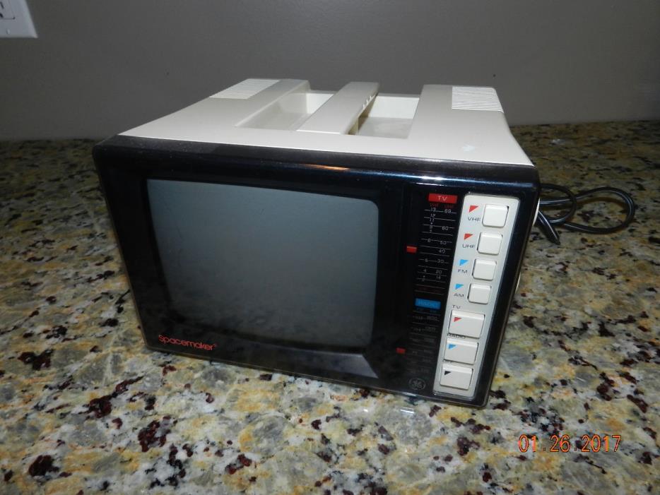 General Electric Spacemaker Television FM/AM Radio Model 7-7160A