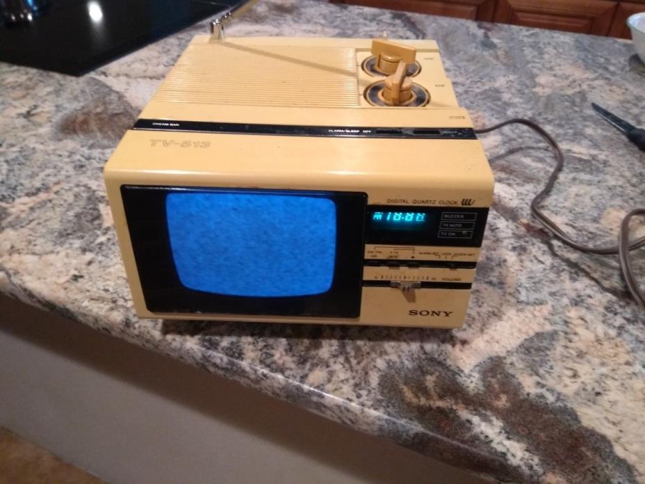 Vintage Sony TV-513 B&W Solid State  5