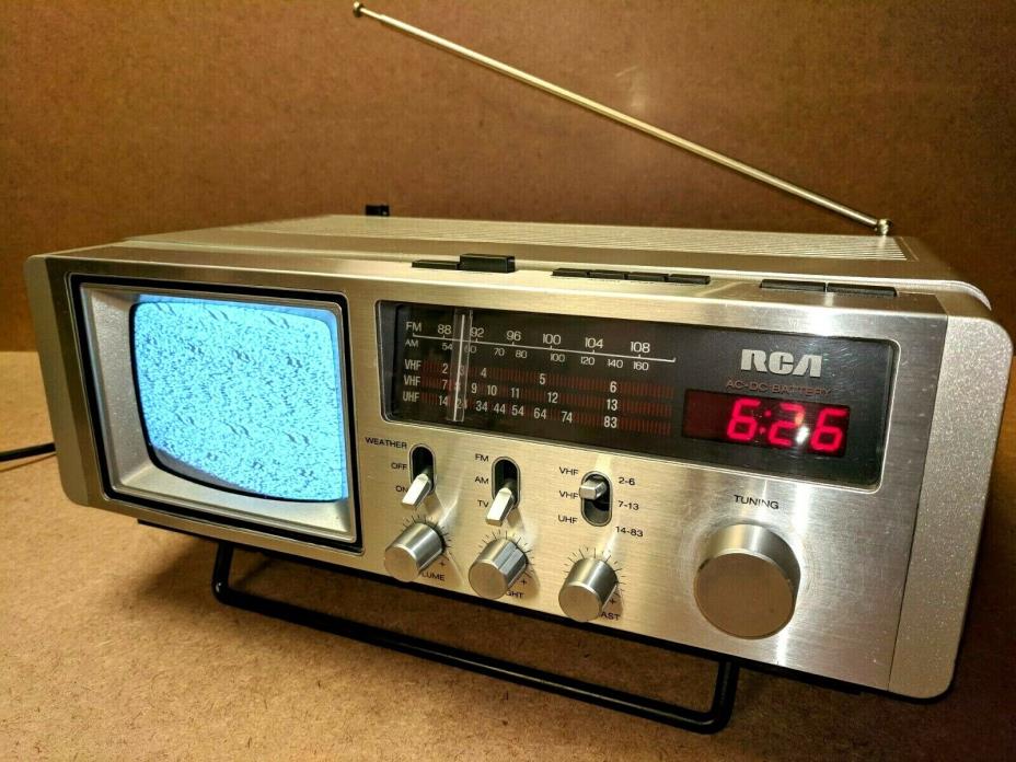 Vintage RCA AGR 056S Portable Radio & TV AM/FM/VHF/UHF/WX Emergency Cord Battery