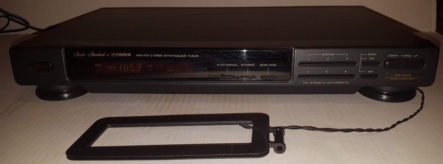 Vintage Fisher Studio Standard FM-9025 AM/FM Stereo Tuner Synthesizer Works