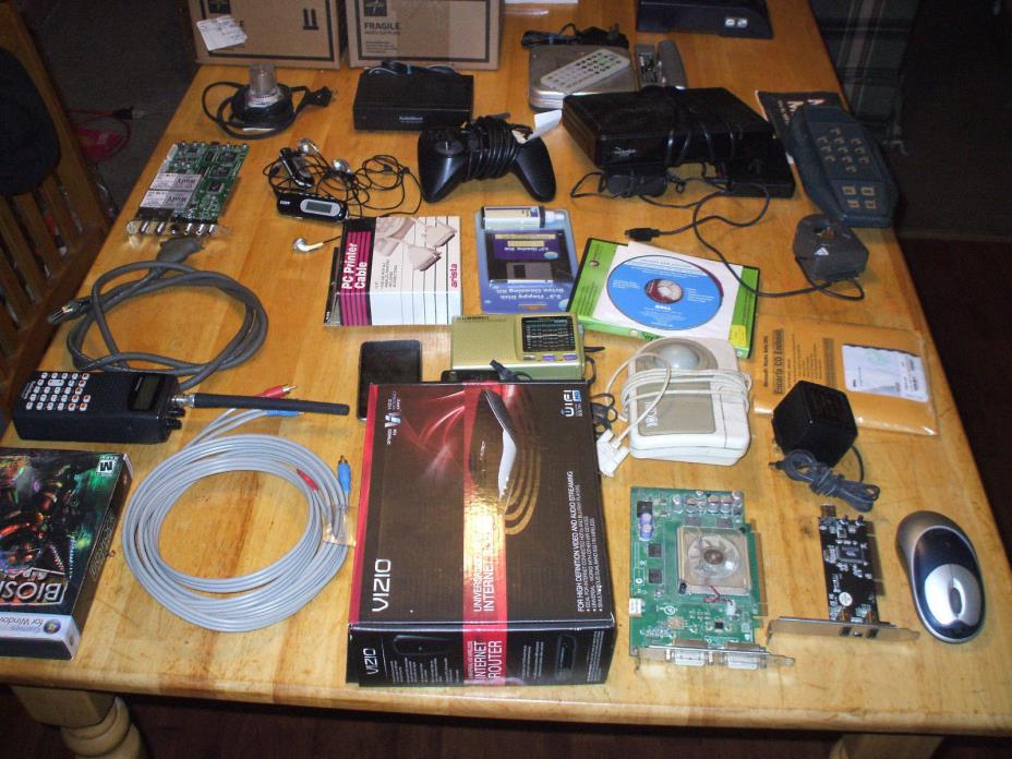 Mixed Lot of Miscellaneous Electronic & Computer Goodies, Most Working, Some not