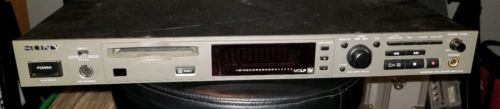 Sony Minidisc recorder MDS-E10 -  good working condition.
