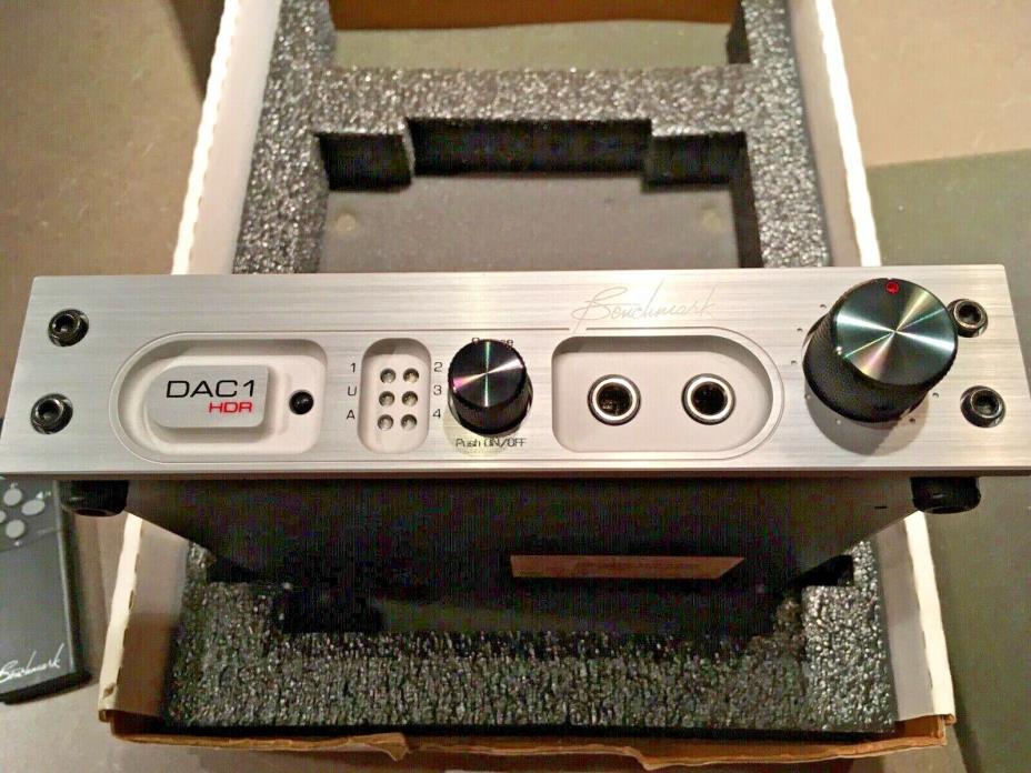 Benchmark DAC1 HDR Silver w/Remote