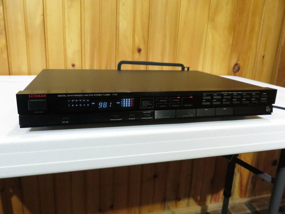Luxman T-117 AM/FM Stereo Tuner Audiophile Quality