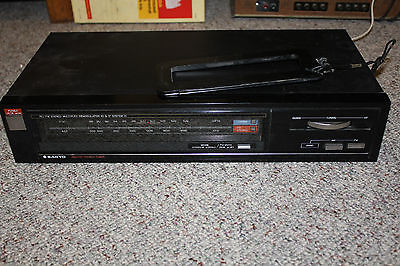 Sanyo stereo tuner model jt266