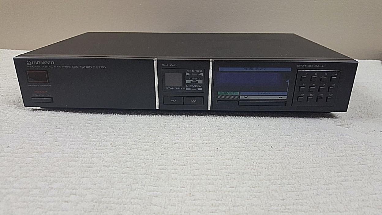 Pioneer AM FM Synthesized Tuner F-X700 Vintage