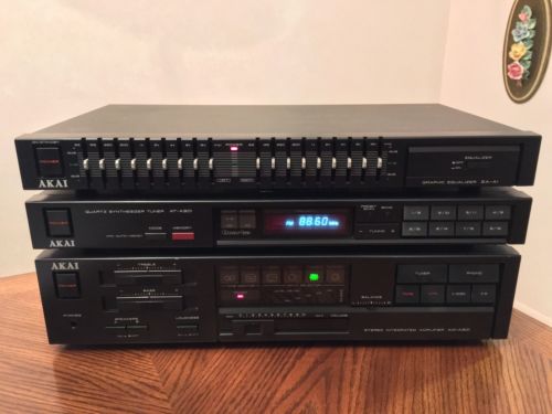 VINTAGE AKAI AM-A301 STEREO AMPLIFIER WITH AT-A301 QUARTZ TUNER AND EA-A1  EQ