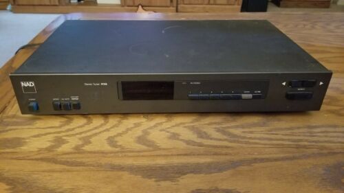 NAD 4155 AM/FM Stereo Tuner