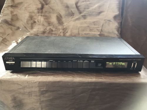 MGA Mitsubishi M-F2200 QUARTZ SYNTHESIZER Tuner Radio AM/FM Stereo R/L RCA