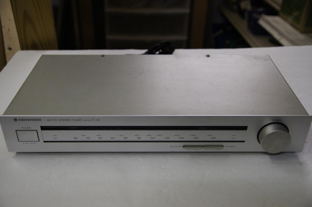Kenwood KT-30 AM/FM Stereo Tuner - Powers On, Missing Side Screws - For Parts