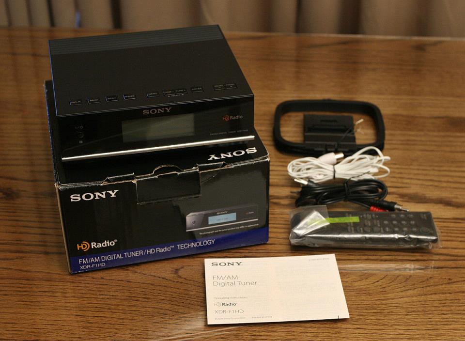 Sony XDR-F1HD AM / FM HD Tuner with All Accessories