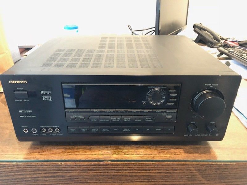 Onkyo TX-DS747 Receiver