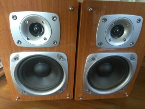 TEAC LS-MC90 Pair of Bookshelf Main Stereo Speakers Wood Shiny Glossy Finish 60W