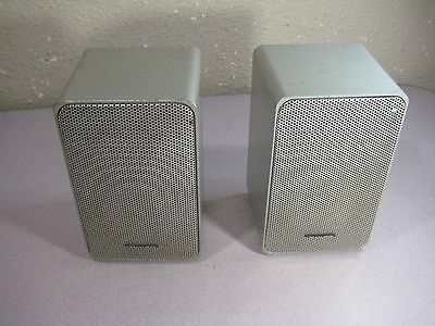 Realistic Minimus-7 Stereo Bookshelf Speakers Silver  40-2034