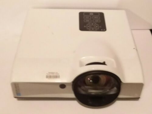 Boxlight  X32NST LCD Short Throw Projector w/ 143 hours used HDMI