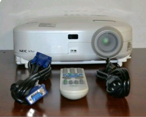 NEC VT47 LCD Projector 1500 Lumens with 1159 Used Lamp Hours w/Remote Bundle