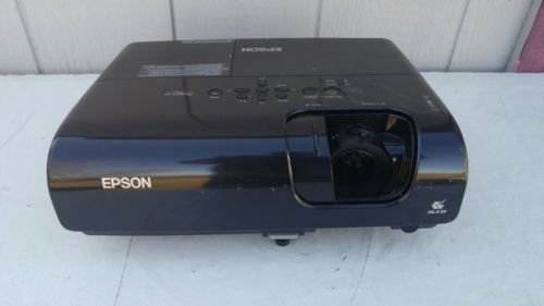 Epson PowerLite 77c  EMP-X5 Projector For Parts / Repair Powers On