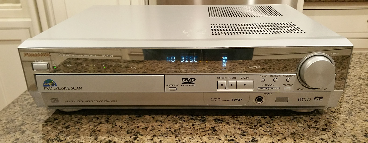 PANASONIC SA-HT95  5.1ch / 500w Home Theater Receiver w/5 Disc DVD Works Well