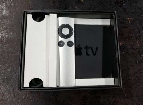 Apple TV (3rd generation, 2013) Model A1469 -- Smart Media Streaming Player