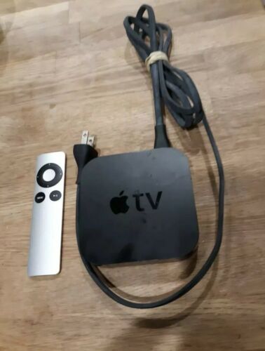 Apple TV 2nd Gen media streamer model A1378 with remote works great free ship