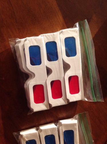 3D GLASSES Cardboard Paper Lot Of 25 Blue Red  from UNITED STATES