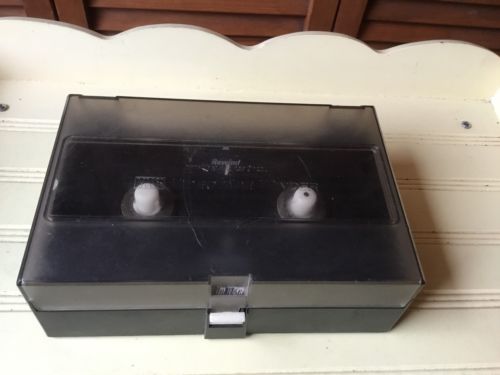 REALISTIC VINTAGE VHS TAPE REWINDER WORKS BATTERIES INCLUDED GENTLY USED
