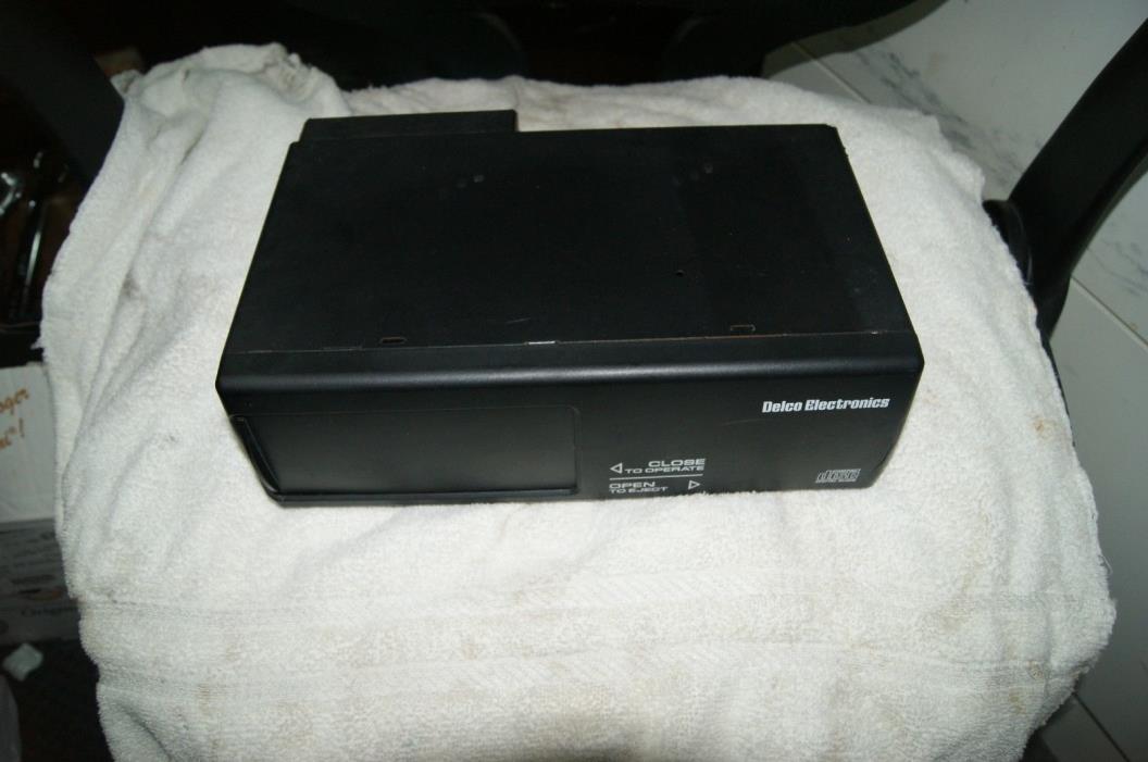 DELCO ELECTRONICS CDX-M12 GM CADILLAC 12 DISC CD CHANGER