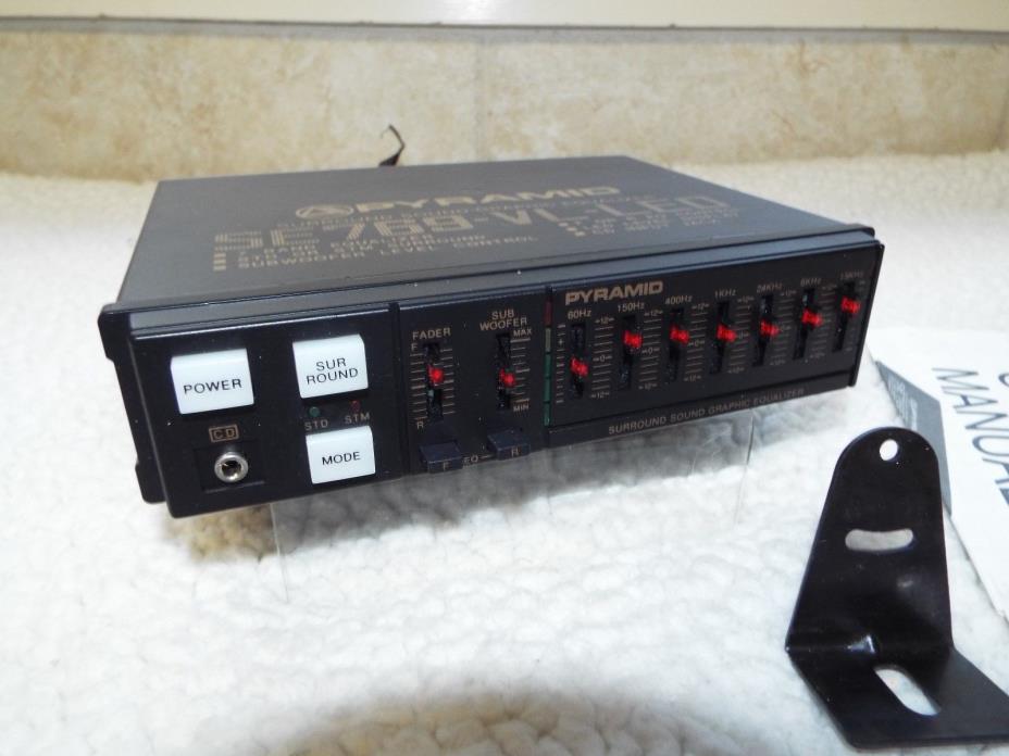 Pyramid SE769 VL-LED (Preamp, Subwoofer output, 7 Band.) NIB