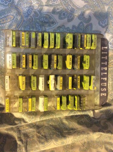 Littlefuse Store Type Fuseholder With Fuses