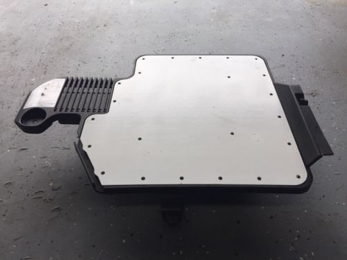 Volvo Subwoofer Enclosure 8633653 And Amplifier 8633868