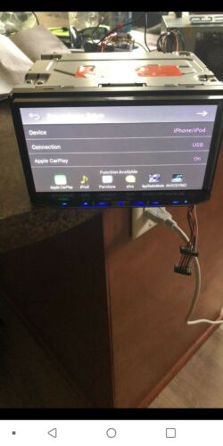 Pioneer AVIC-8000NEX Head Unit, in great condition with Apple CarPlay