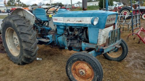 Ford 4000 tractor Good