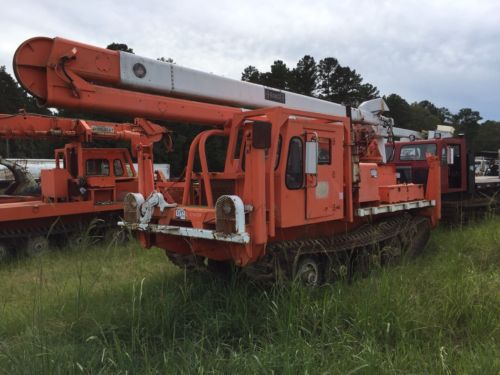 GO TRAC CRAWER CARRIER WITH 55' HIGHRANGER BUCKET, GOOD CONDITION, PLEASE CALL!!
