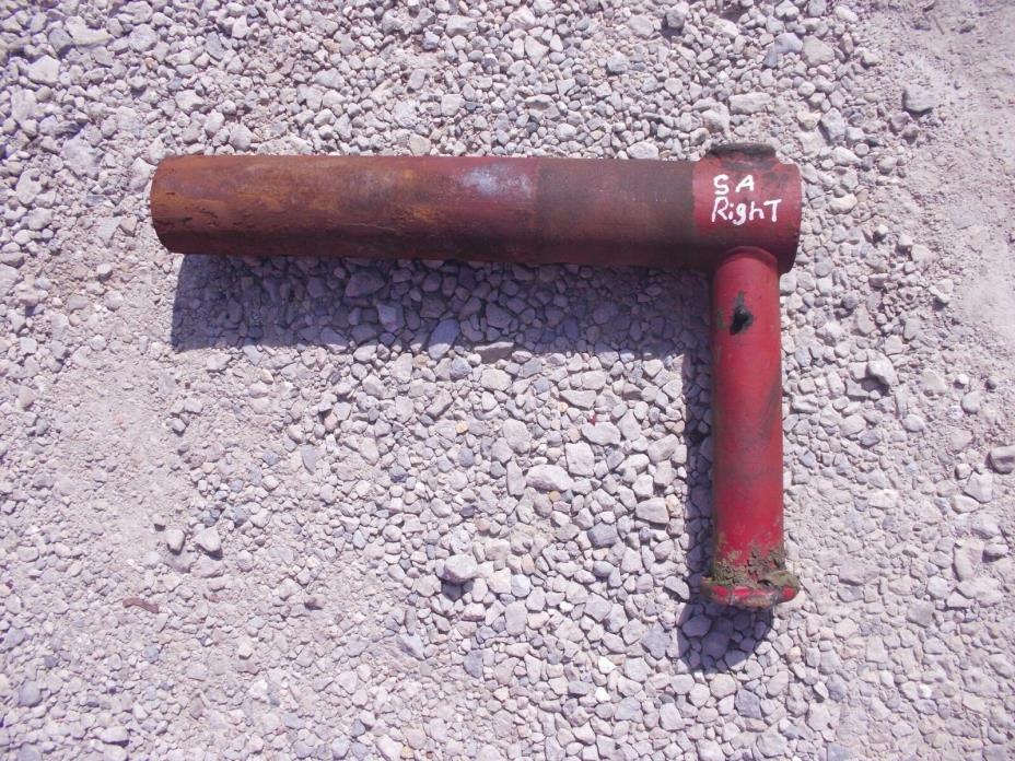 Farmall SA Tractor working IH right main wide front end spindle holder drop