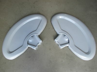 2 FENDERS LH RH WITH BRACKET FOR PART VPM1052