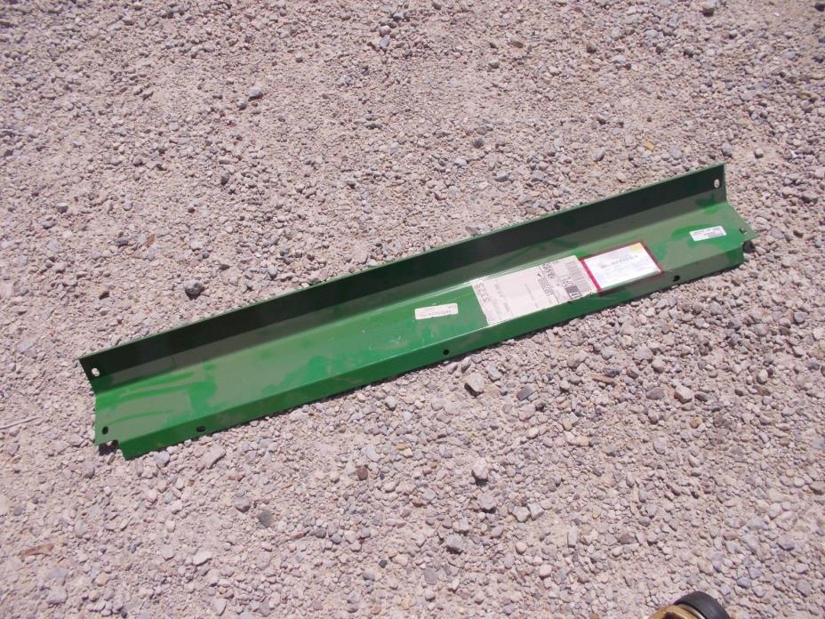John Deere JD Combine Cutting platform shield H204516 614 16 618 622 625 630 635
