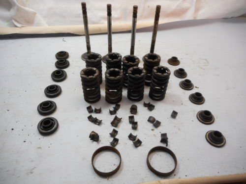 Farmall 460, 560 606 C221 Valve Train Parts, Exh Valves, Springs, Seats, Keepers