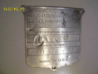 VINTAGE OLIVER  550 GAS TRACTOR -SERIAL # PLATE -1959